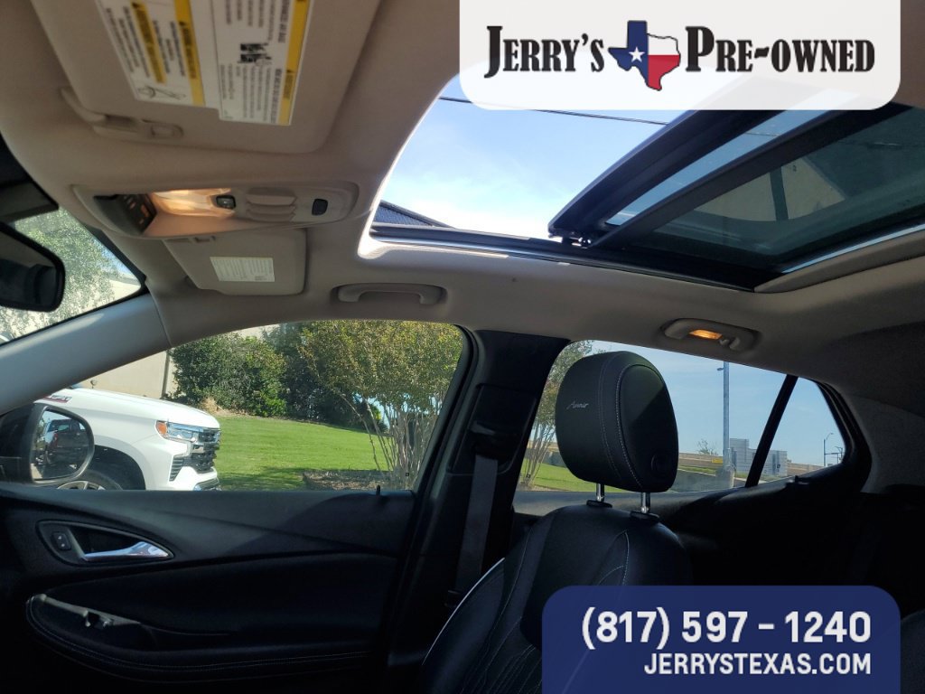 Used 2024 Buick Encore GX Avenir w/ Avenir Convenience Package FWD image 9