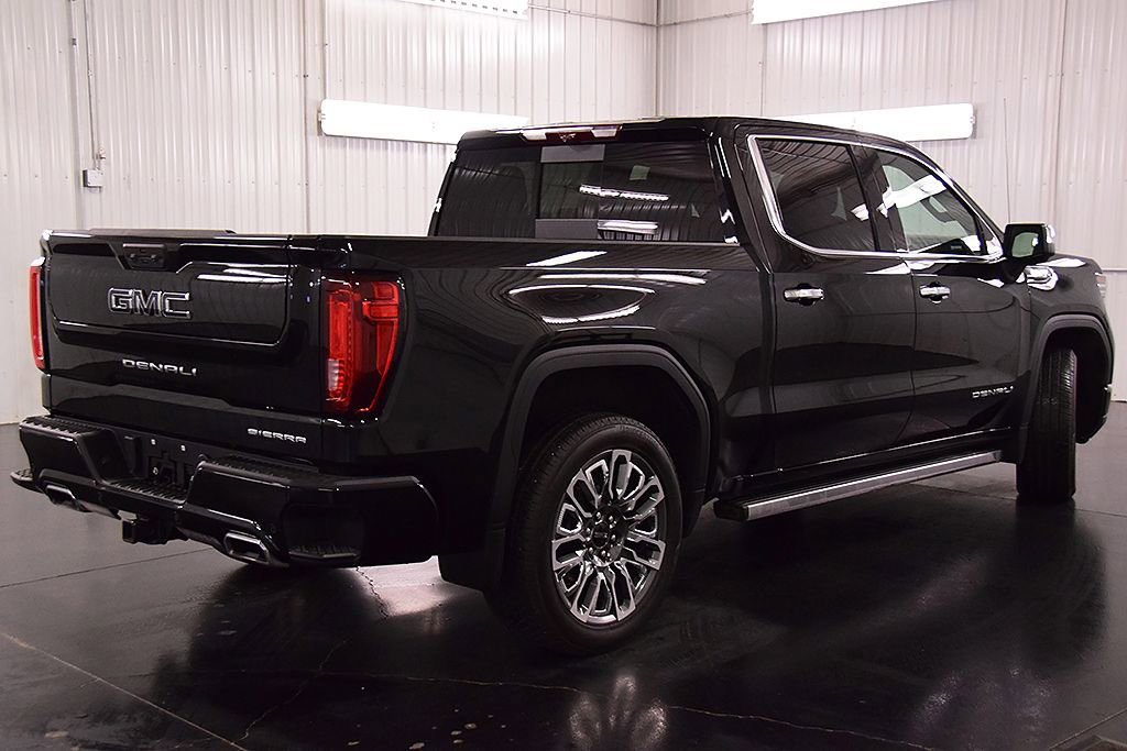 Used 2025 GMC Sierra 1500 Denali Ultimate image 9