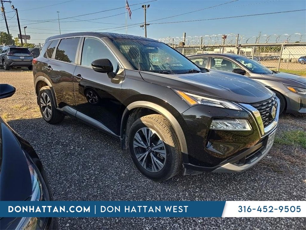 Used 2023 Nissan Rogue SV image 1
