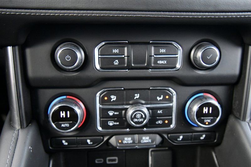 Used 2024 Chevrolet Suburban LT AWD/4WD image 57