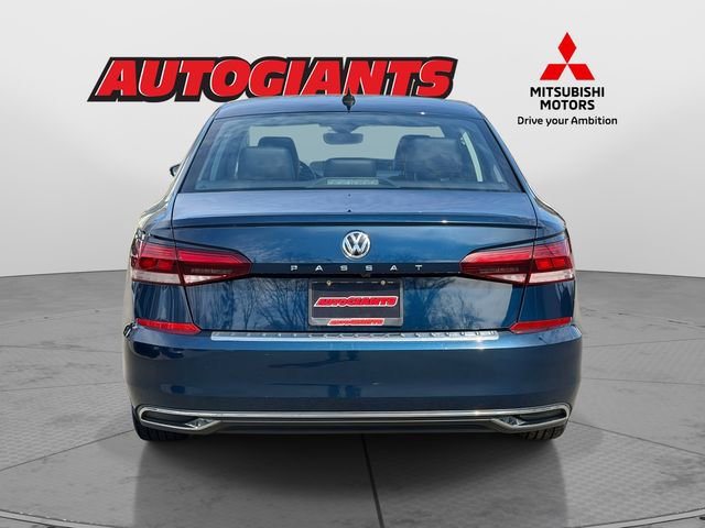 Used 2022 Volkswagen Passat 2.0T SE image 3