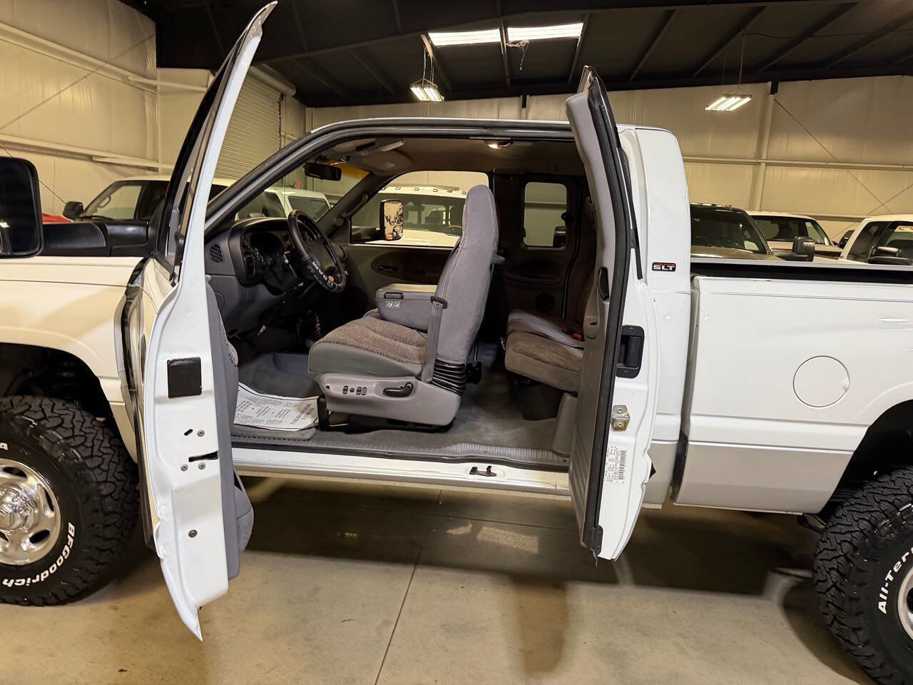 Used 2001 Dodge Ram 2500 Truck SLT AWD/4WD image 42