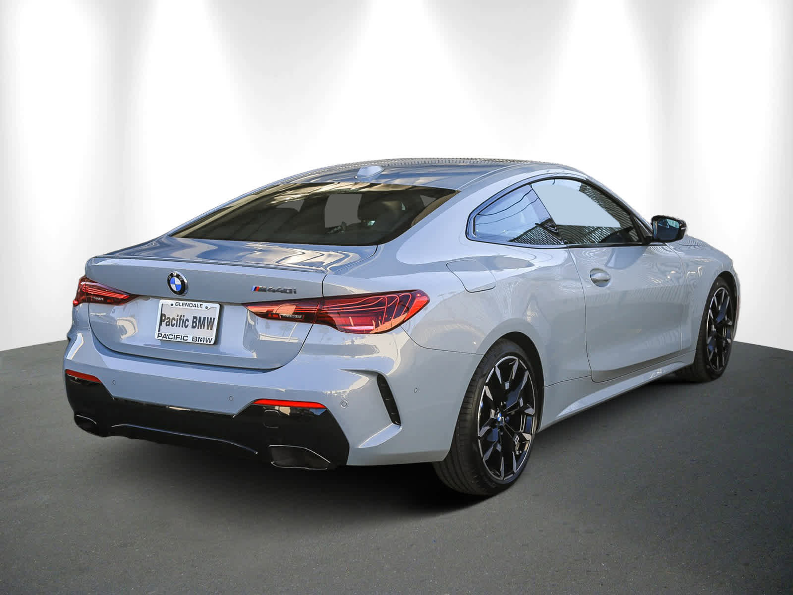 Certified 2025 BMW M440i Coupe image 6