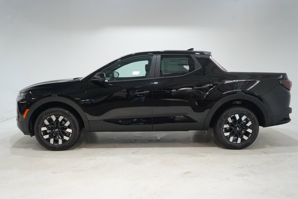 New 2027 Hyundai Santa Cruz SE AWD/4WD image 4