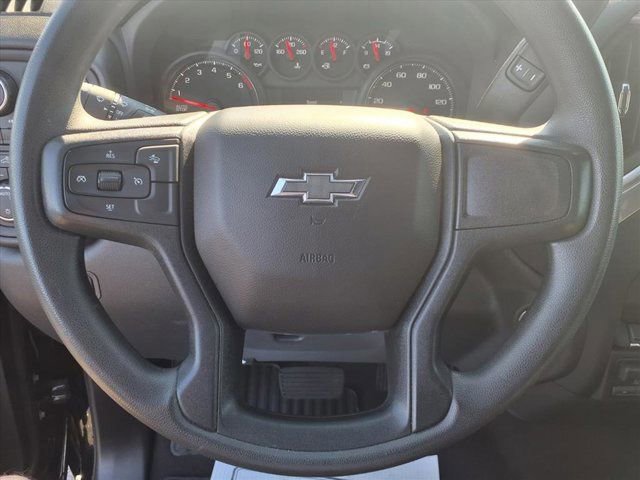 Used 2024 Chevrolet Silverado 1500 Custom Trail Boss w/ LPO, Dark Essentials Package image 13