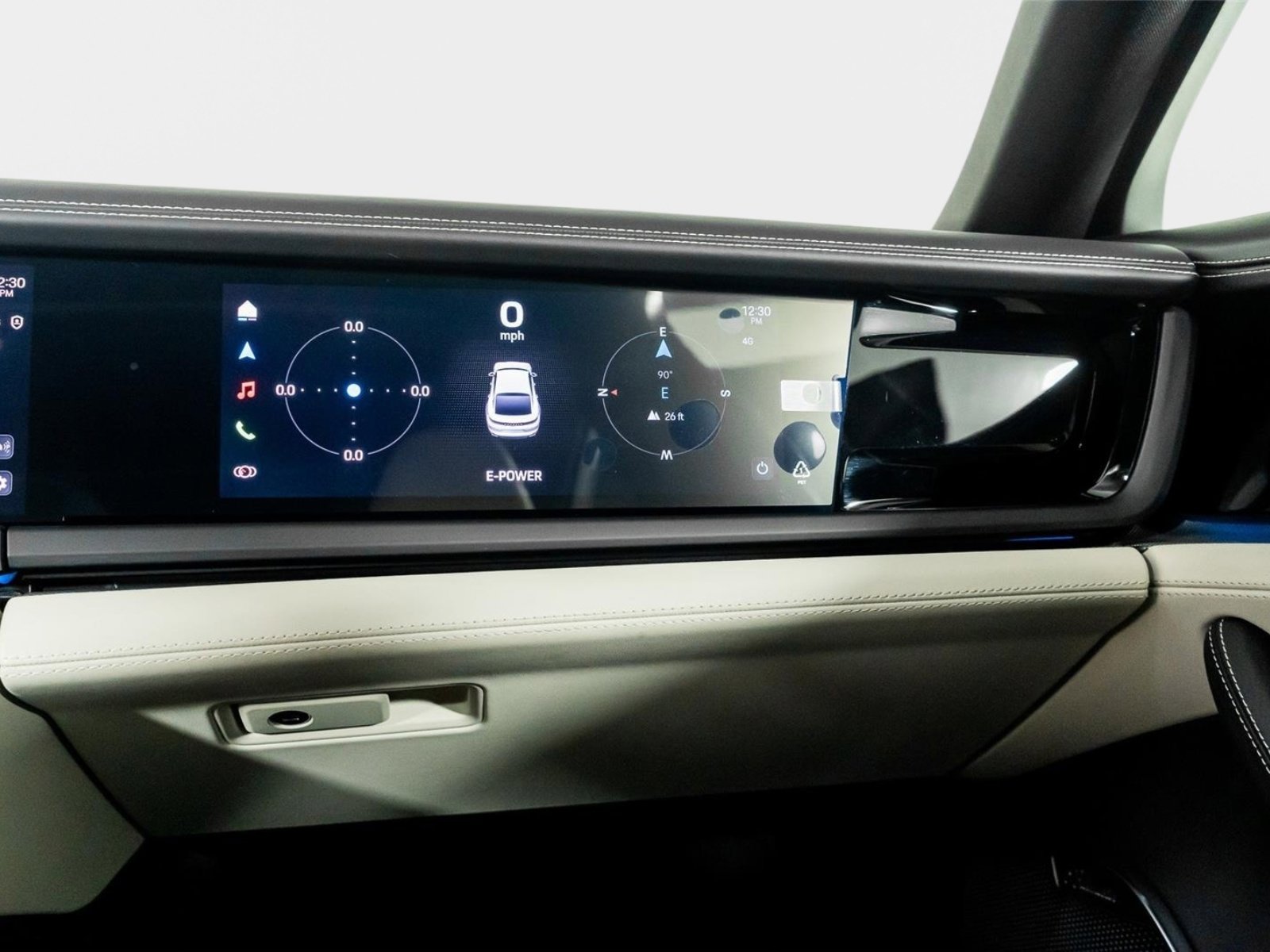 Used 2025 Porsche Panamera 4 w/ Premium Package image 37