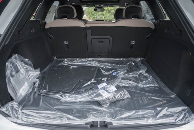 New 2026 Volvo XC60 B5 Plus w/ Protection Package Premier image 10