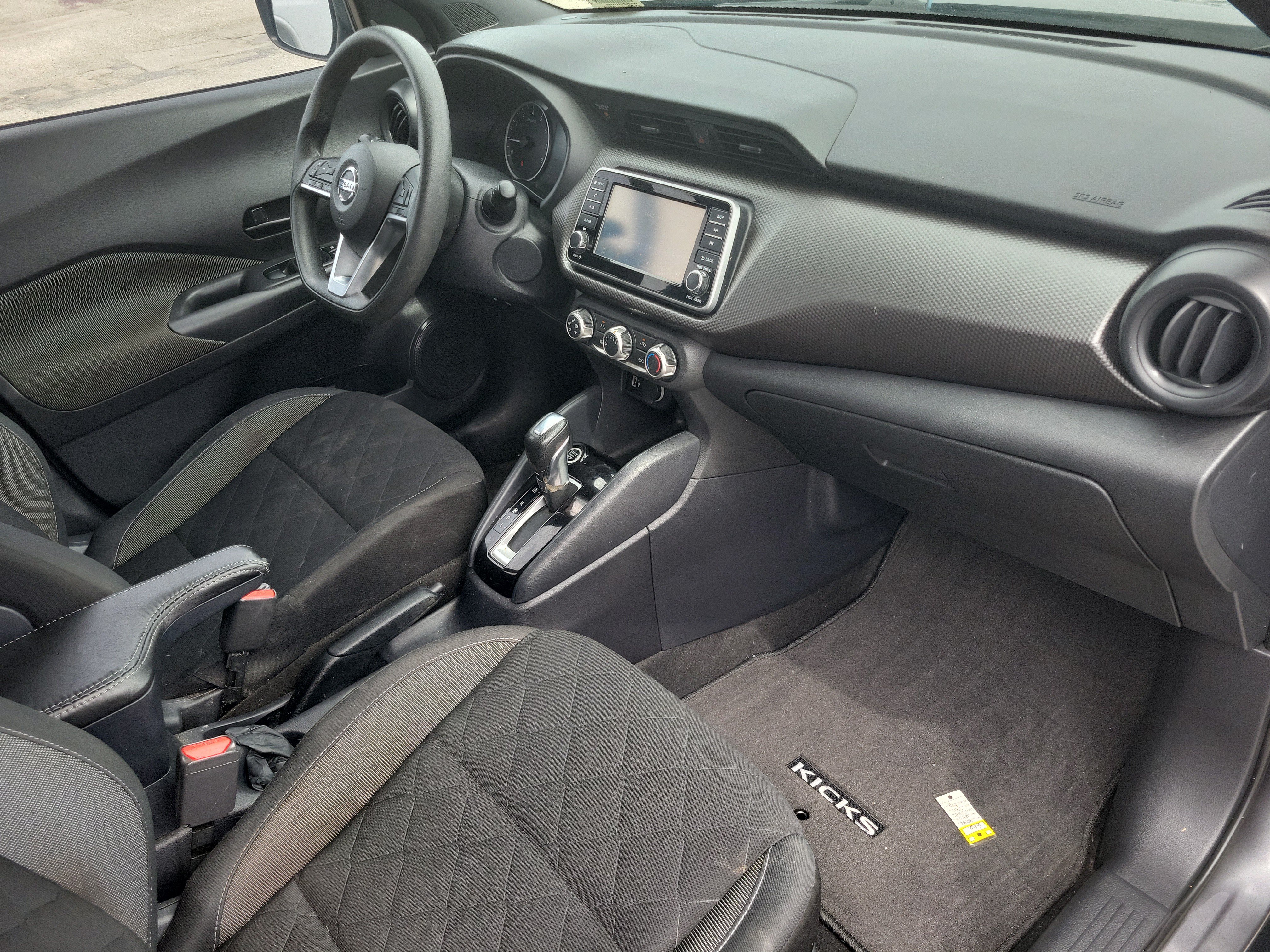 Used 2020 Nissan Kicks S FWD image 9