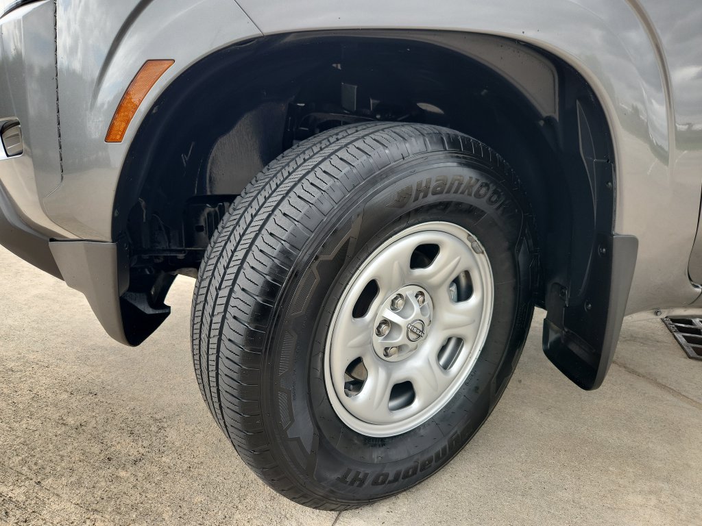 Used 2022 Nissan Frontier S w/ Technology Package AWD/4WD image 31
