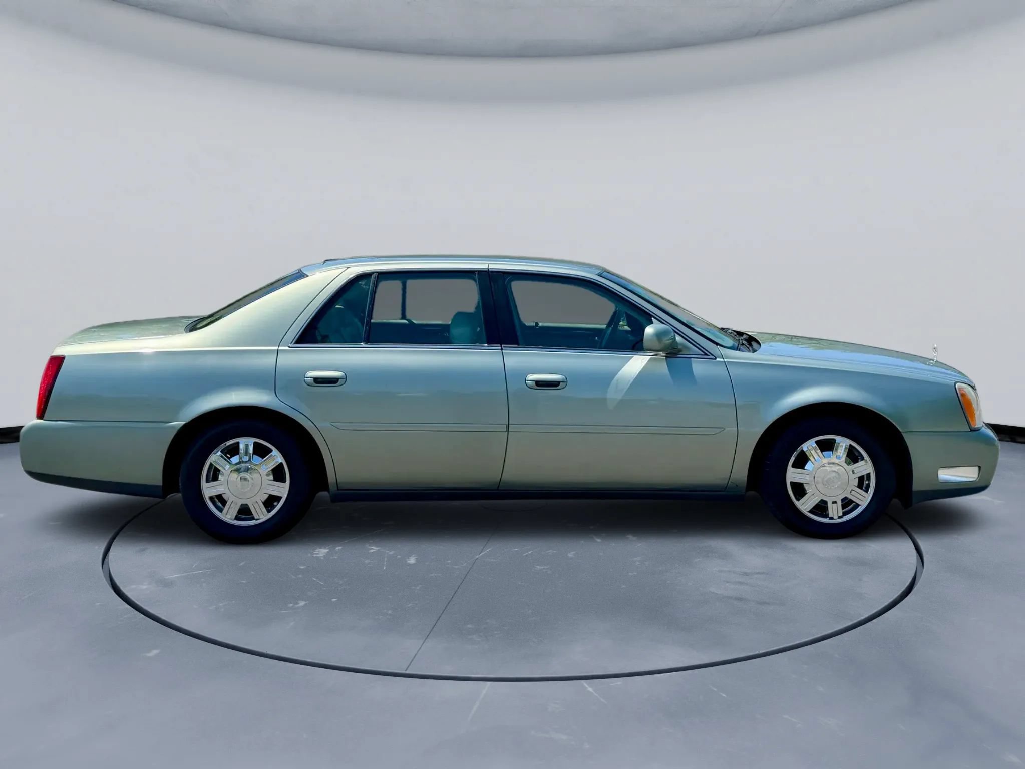 Used 2005 Cadillac De Ville FWD image 8