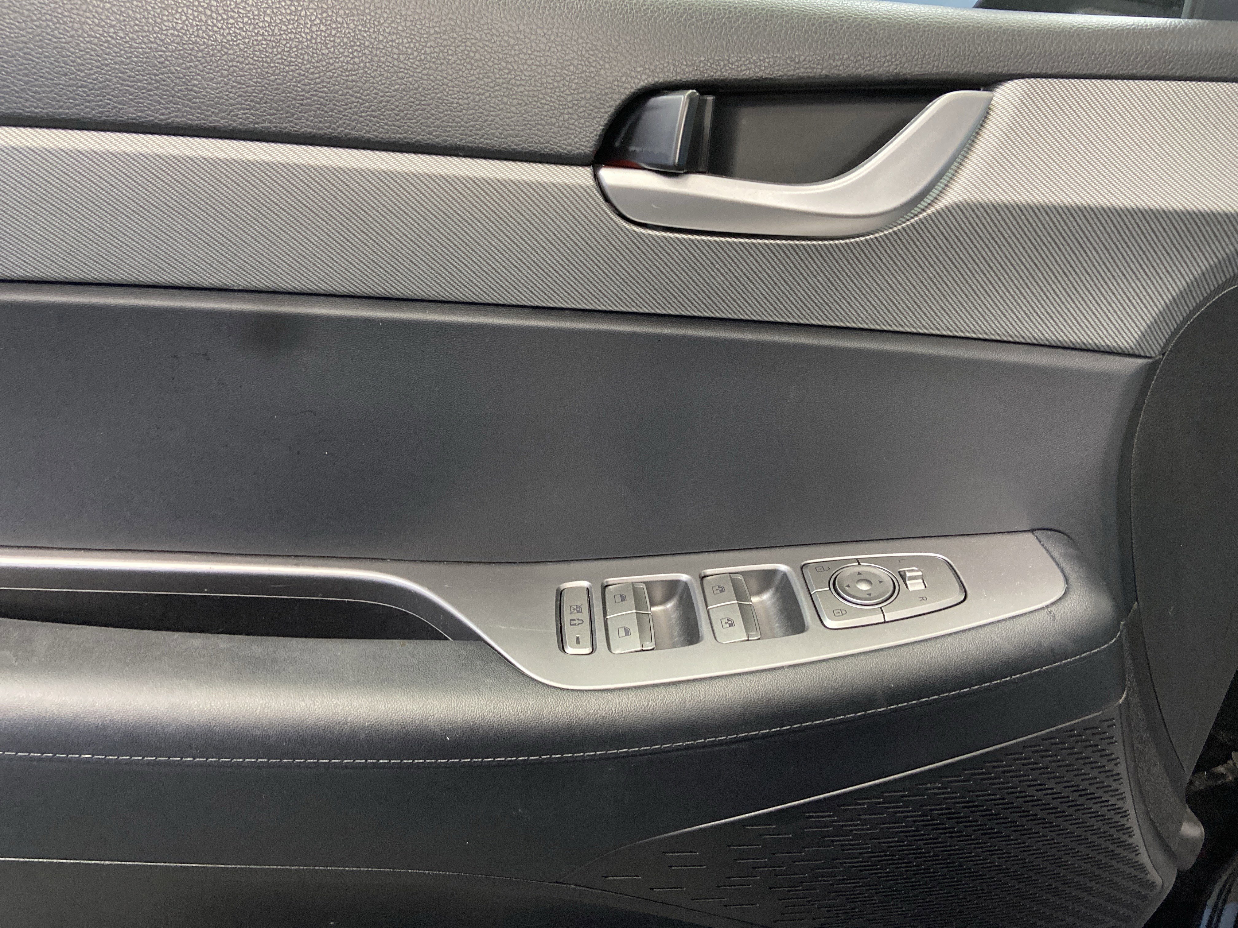 Used 2025 Hyundai Palisade SEL image 12