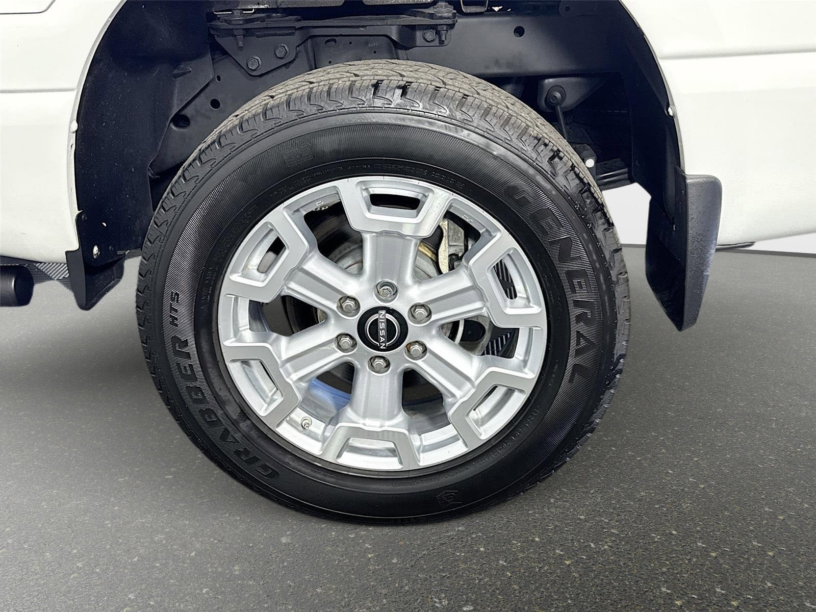 Certified 2024 Nissan Titan SV w/ SV Convenience Package AWD/4WD image 29