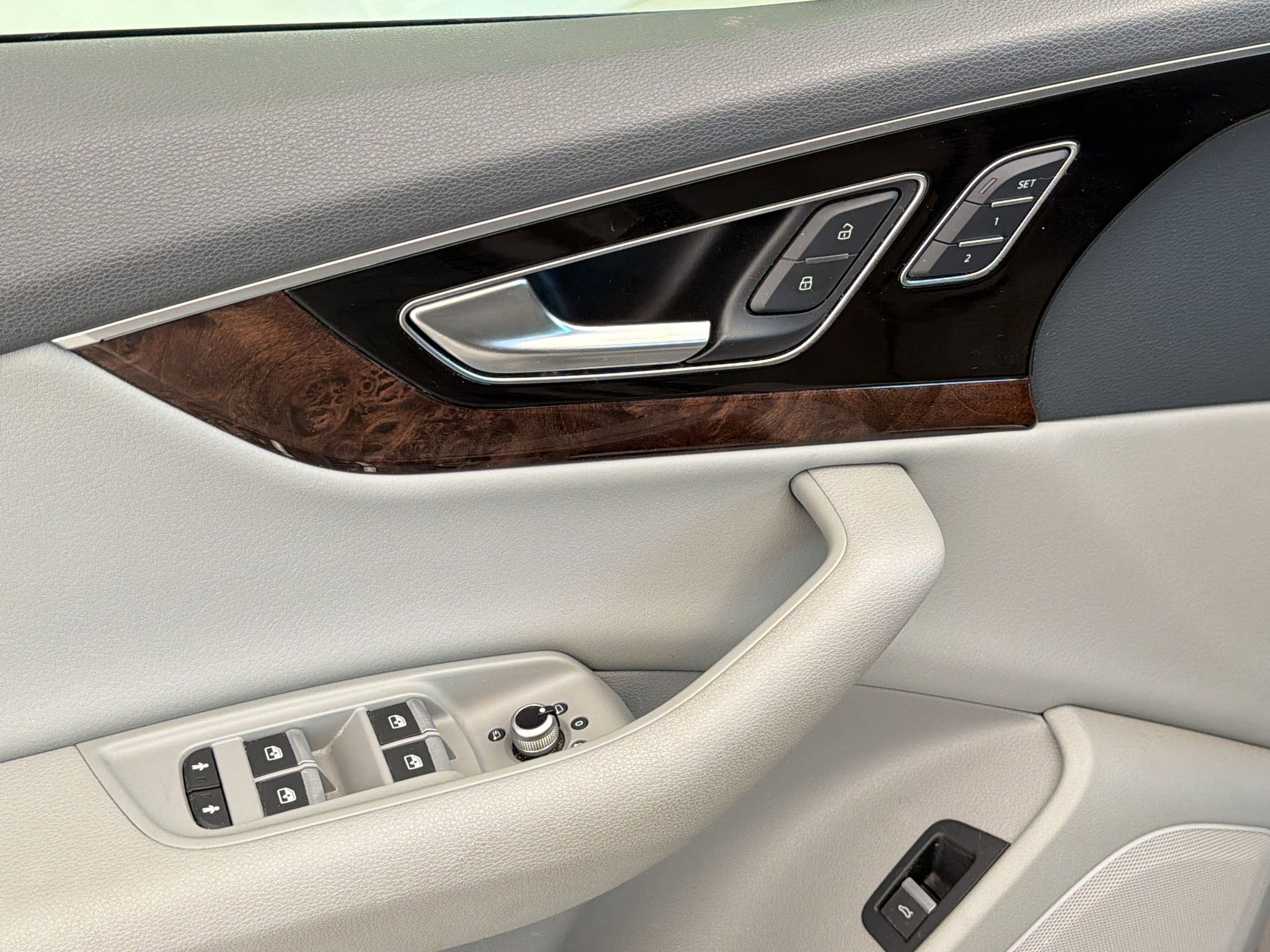 Used 2017 Audi Q7 3.0T Premium Plus w/ Premium Plus Package image 22