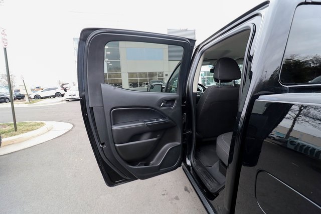 Used 2020 GMC Canyon SLE image 44