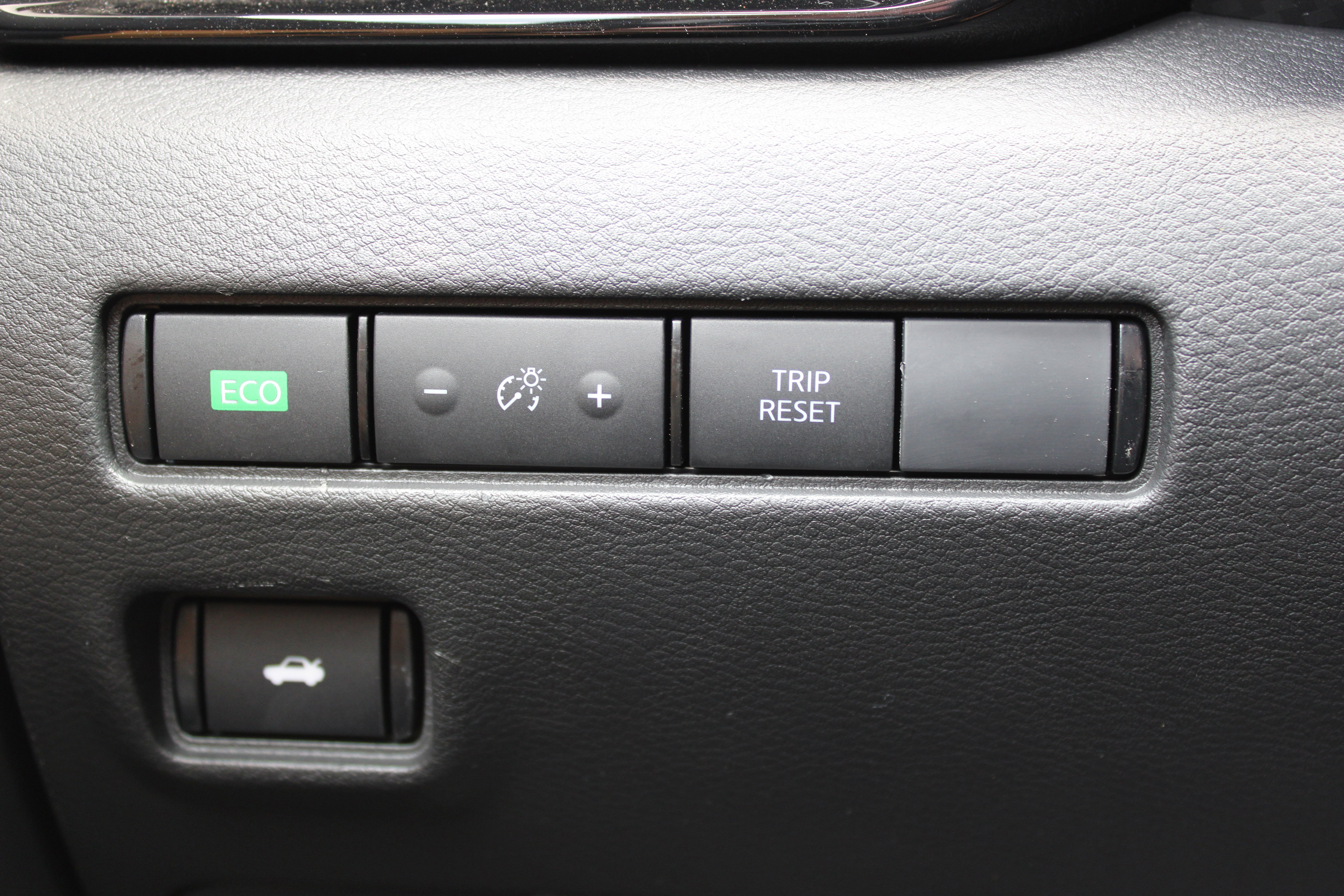 New 2025 Nissan Sentra SV w/ SV Premium Package image 27