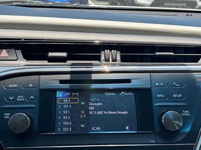 Used 2013 Toyota Avalon XLE FWD image 20