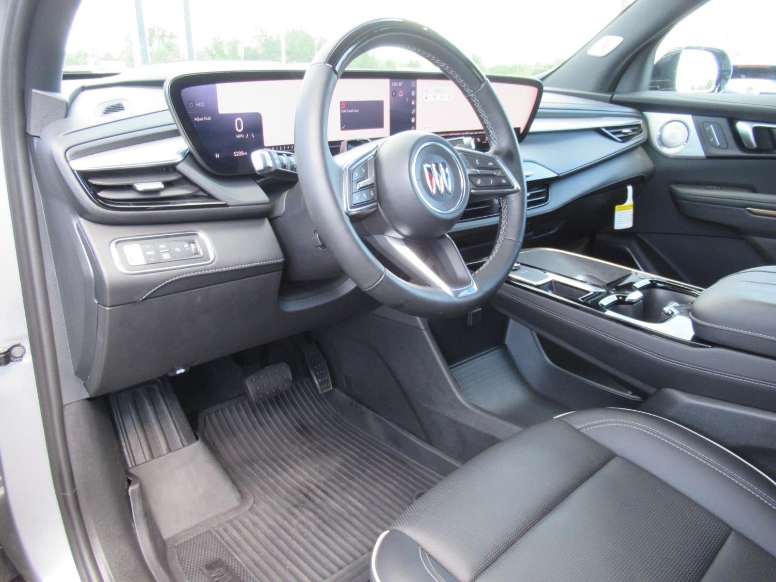 Used 2026 Buick Enclave Avenir w/ Super Cruise Package AWD/4WD image 19