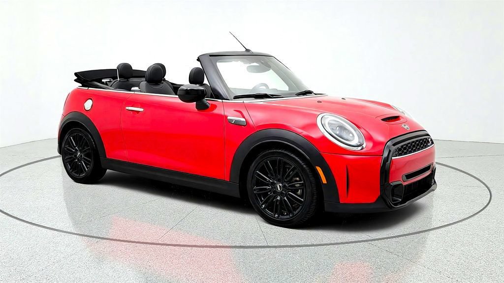 Used 2024 MINI Cooper S FWD image 3