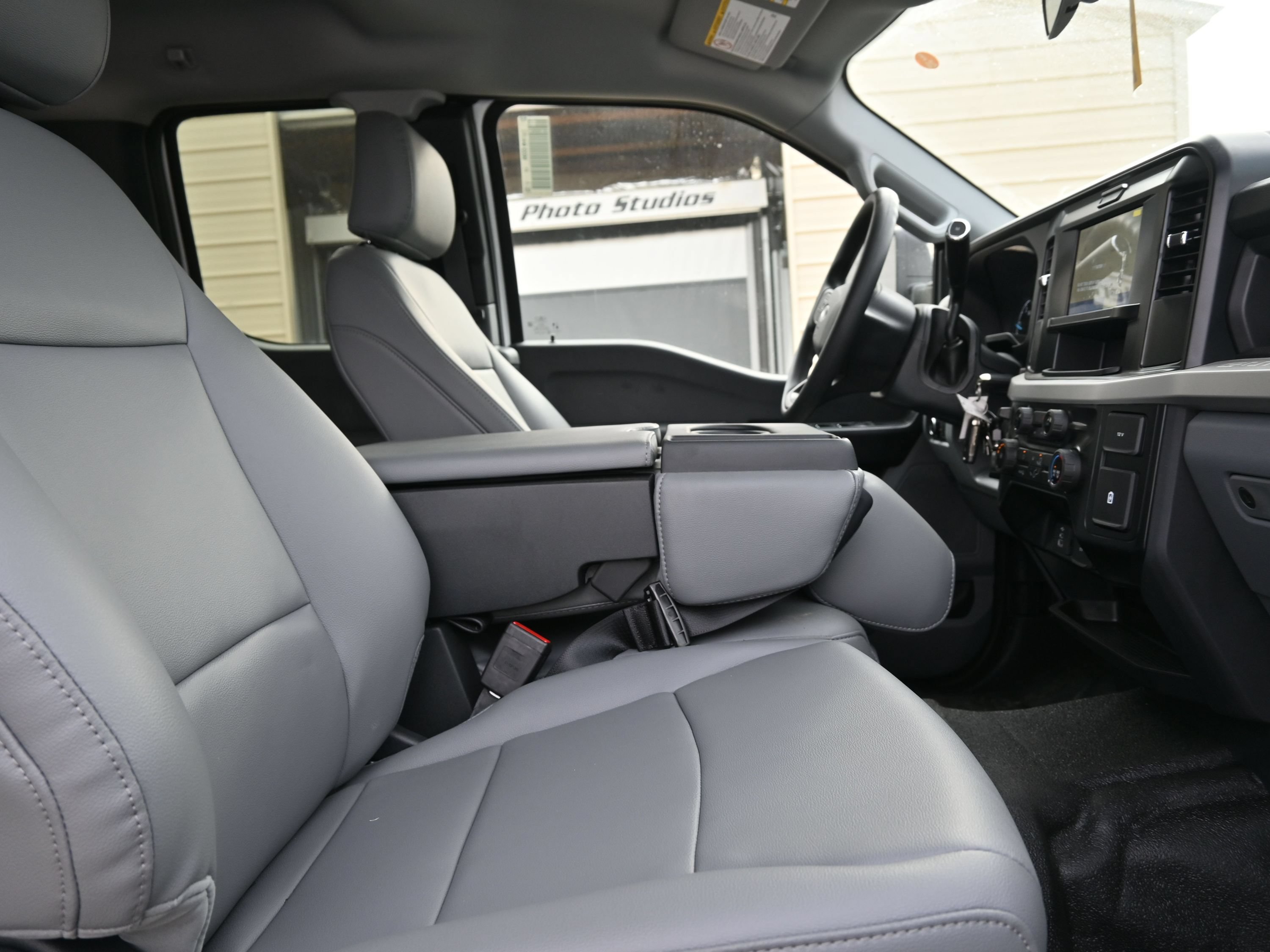 New 2026 Ford F550 4x4 Supercab Super Duty image 22