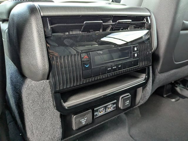 New 2026 Jeep Grand Wagoneer 2WD w/ 8-Passenger Seating Package image 17