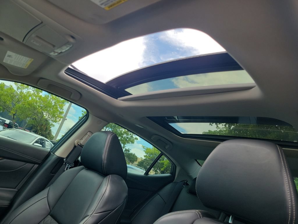 Used 2017 Nissan Maxima Platinum FWD image 29