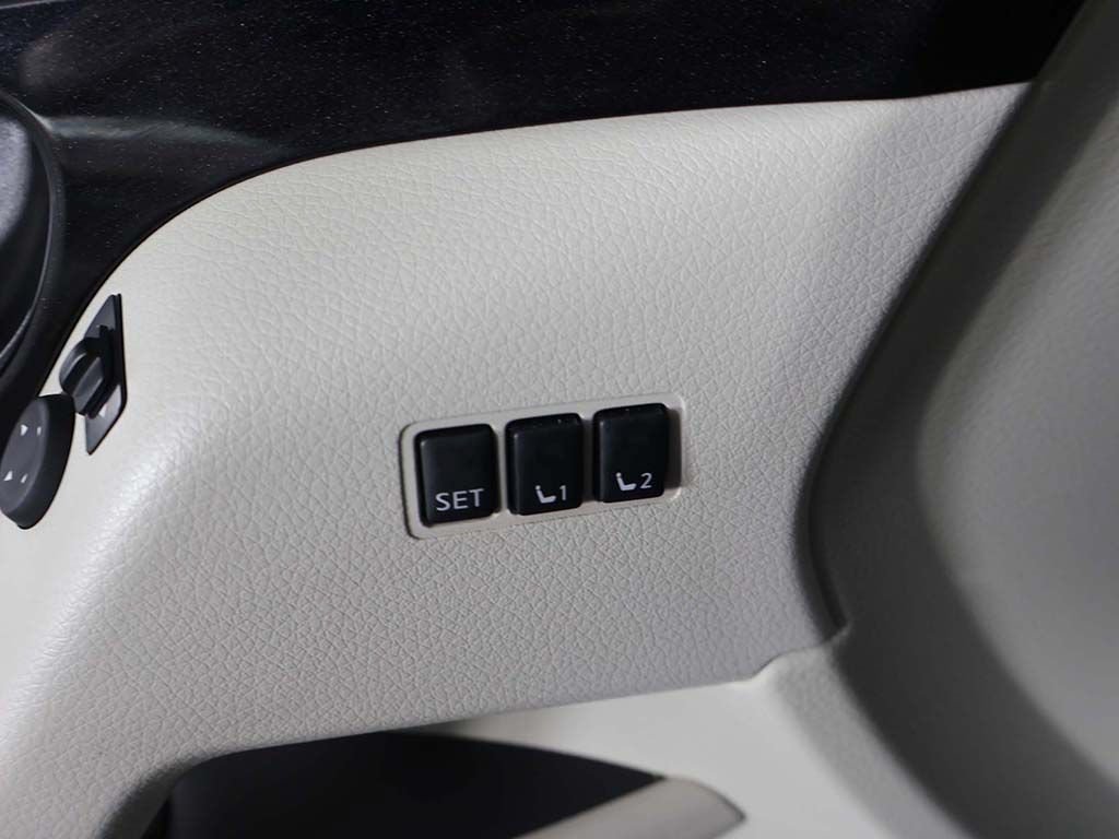 Used 2022 Nissan Rogue Sport SV w/ Technology Package AWD/4WD image 34