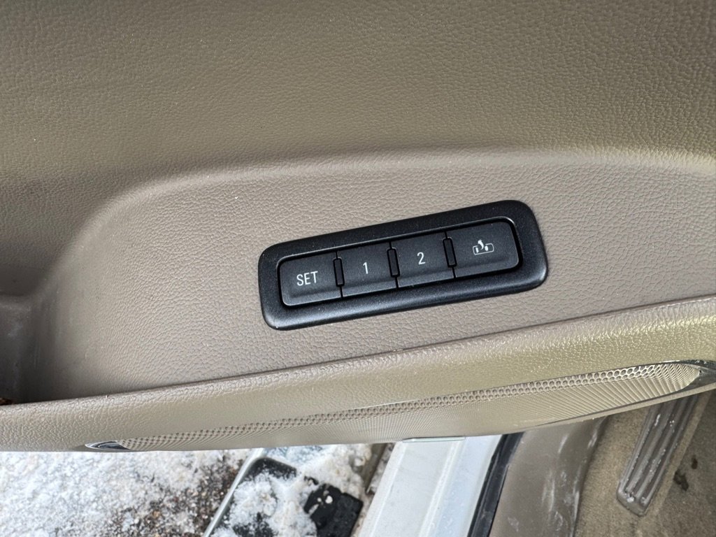 Used 2017 Chevrolet Tahoe LT w/ LT Signature Package image 17