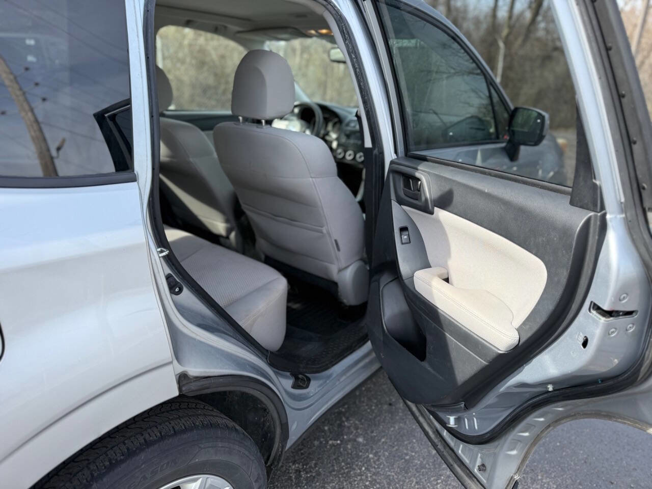 Used 2014 Subaru Forester 2.5i Premium w/ Popular Package #2 image 10