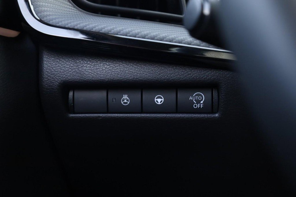 New 2026 Nissan Kicks SR w/ SR Premium Package image 21