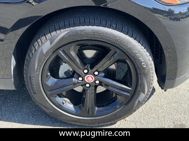 Used 2019 Jaguar F-PACE Premium image 12