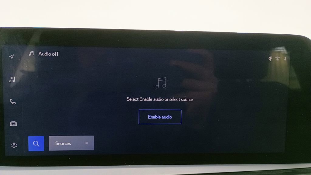 Used 2023 Lexus ES 250 w/ Premium Package image 17