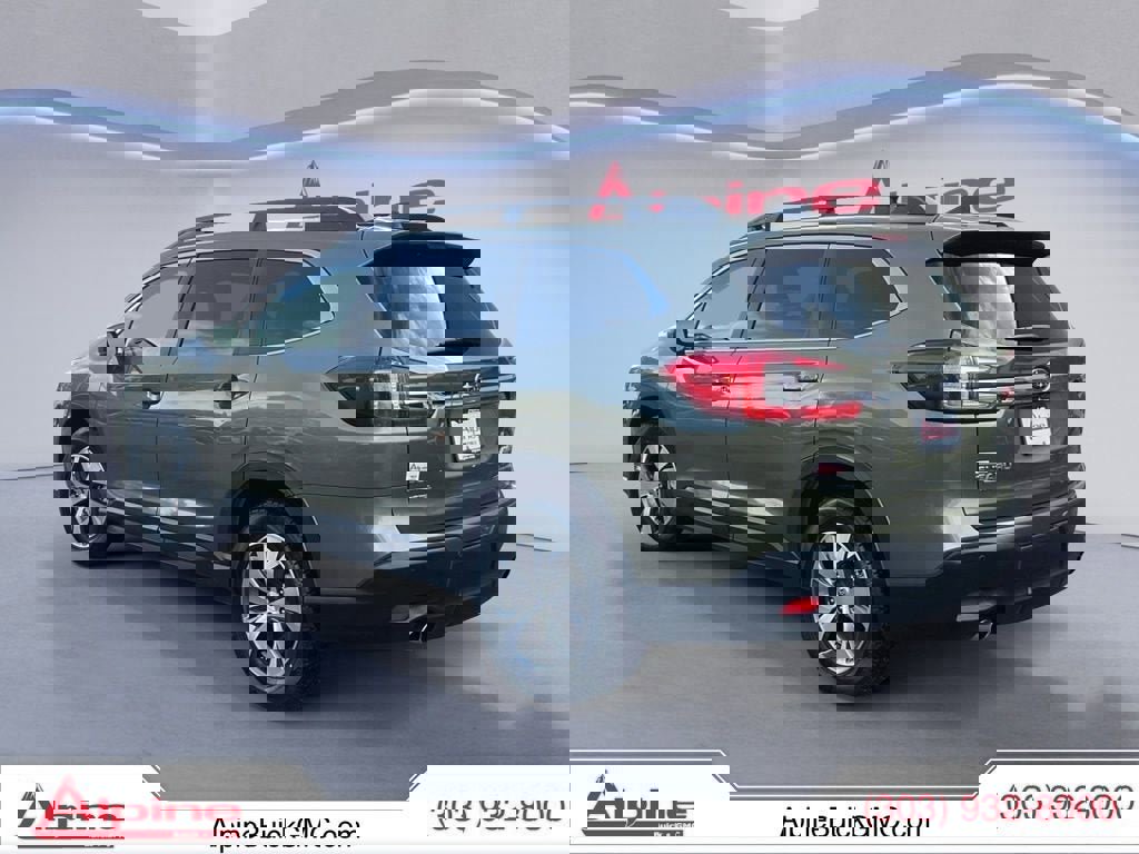Used 2025 Subaru Ascent Premium image 3
