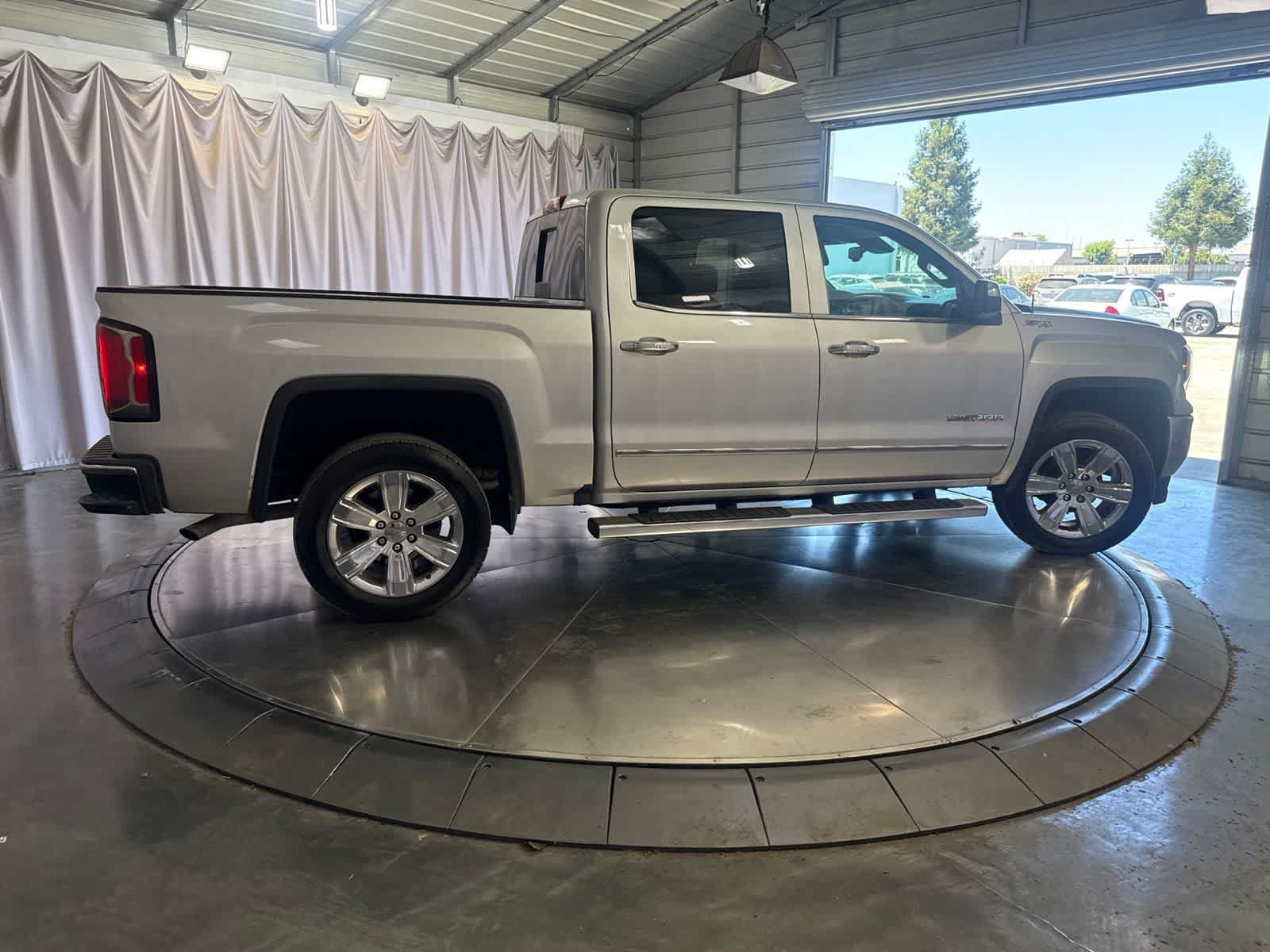 Used 2016 GMC Sierra 1500 SLT AWD/4WD image 4
