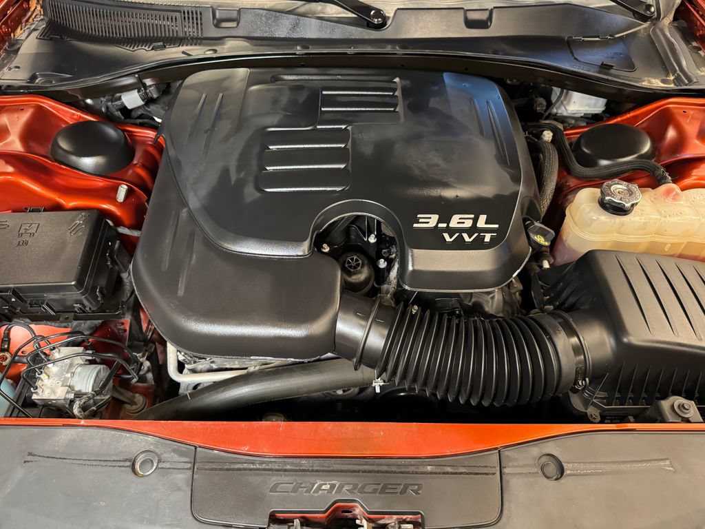 Used 2022 Dodge Charger SXT w/ Blacktop Package RWD image 23
