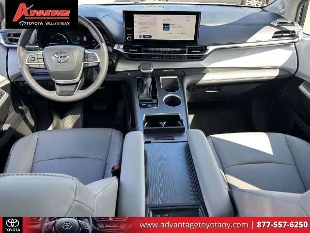 Certified 2026 Toyota Sienna XLE AWD/4WD image 17