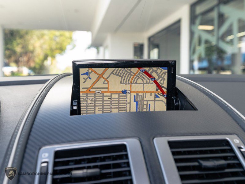 Used 2015 Aston Martin DB9 Volante image 25