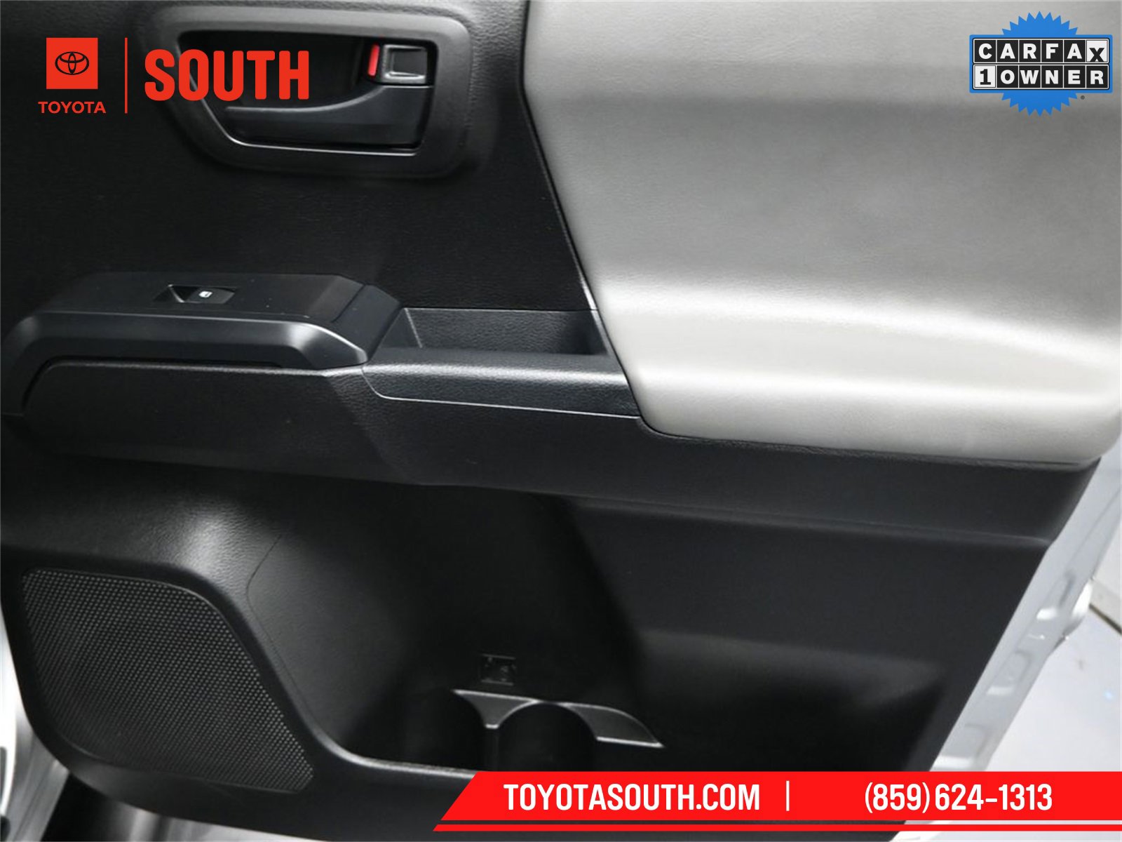 Used 2022 Toyota Tacoma SR image 25