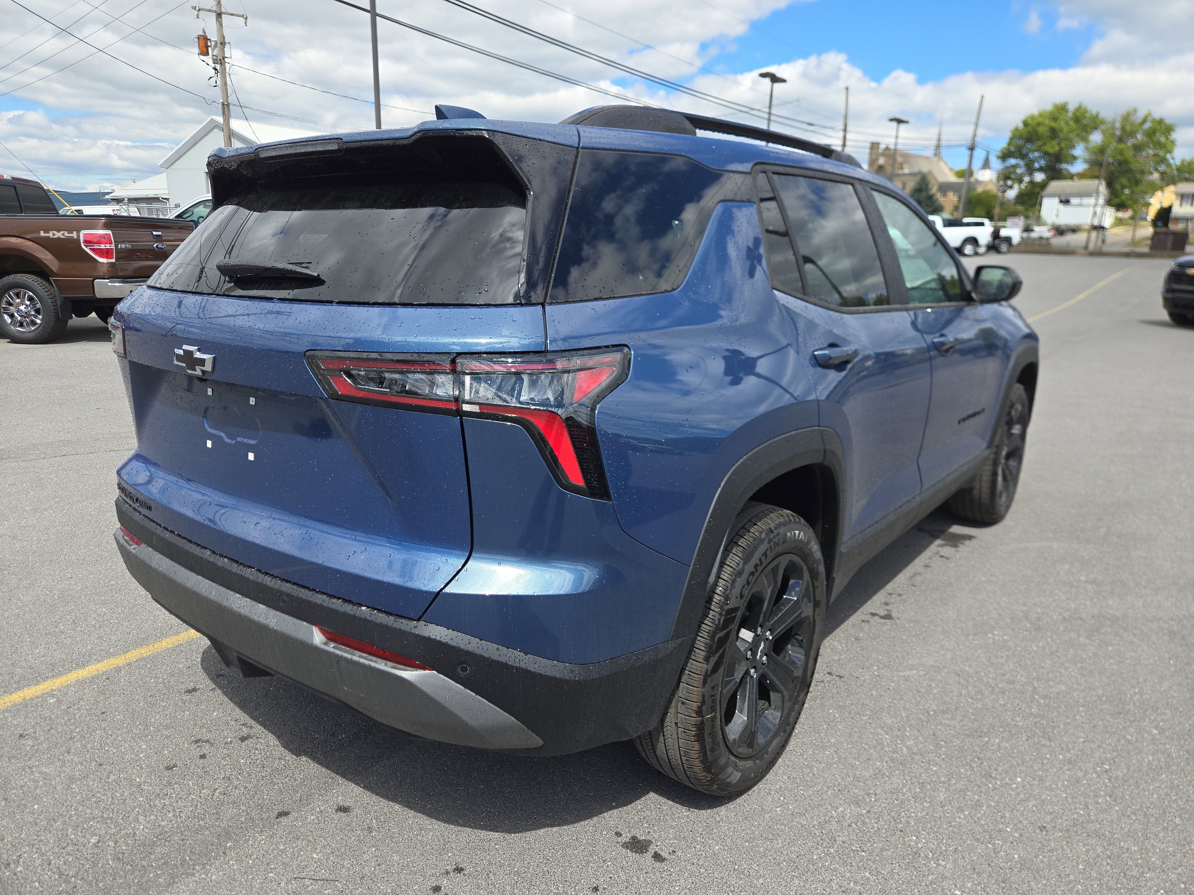 New 2026 Chevrolet Equinox LT w/ Convenience Package II image 3