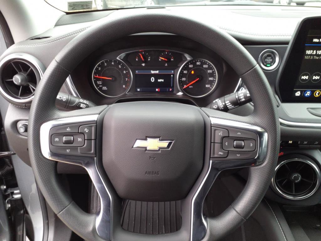New 2025 Chevrolet Blazer LT w/ Convenience Package image 10