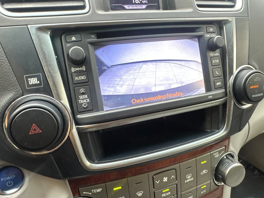 Used 2013 Toyota Highlander Limited AWD/4WD image 70