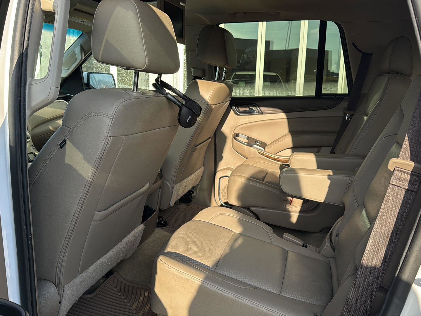 Used 2018 GMC Yukon SLT w/ Premium Edition image 9