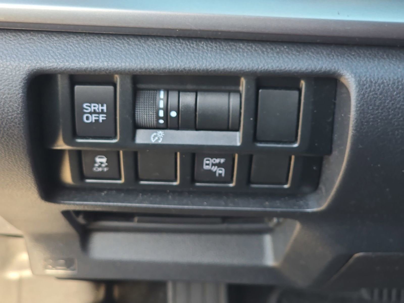 Used 2019 Subaru Crosstrek 2.0i Limited w/ Moonroof Package w/Navigation AWD/4WD image 29