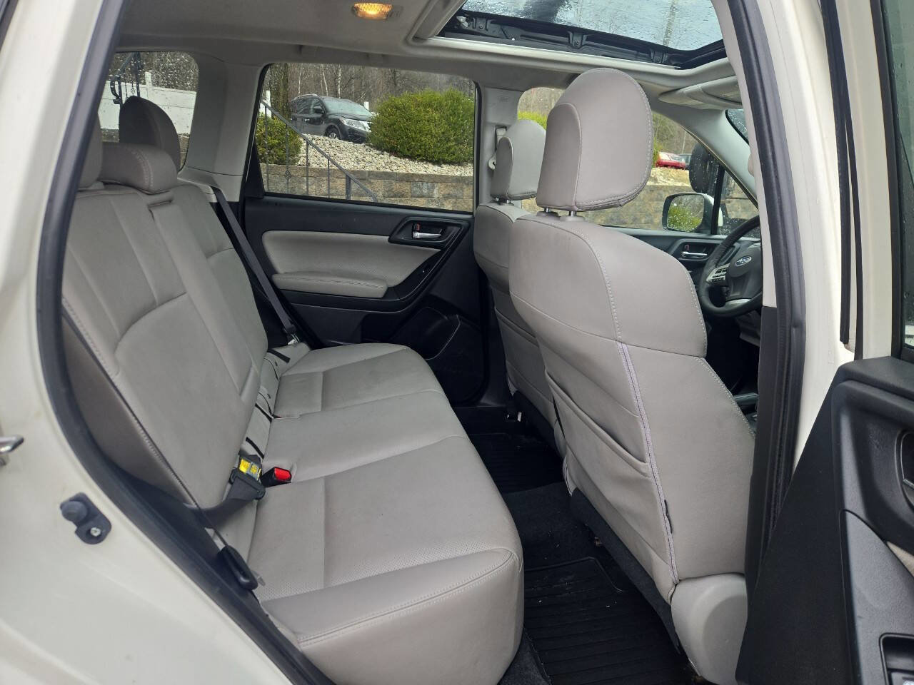 Used 2015 Subaru Forester 2.5i Limited w/ Popular Package #2 image 19