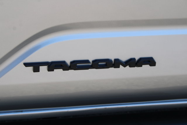 Used 2024 Toyota Tacoma TRD Off-Road AWD/4WD image 9