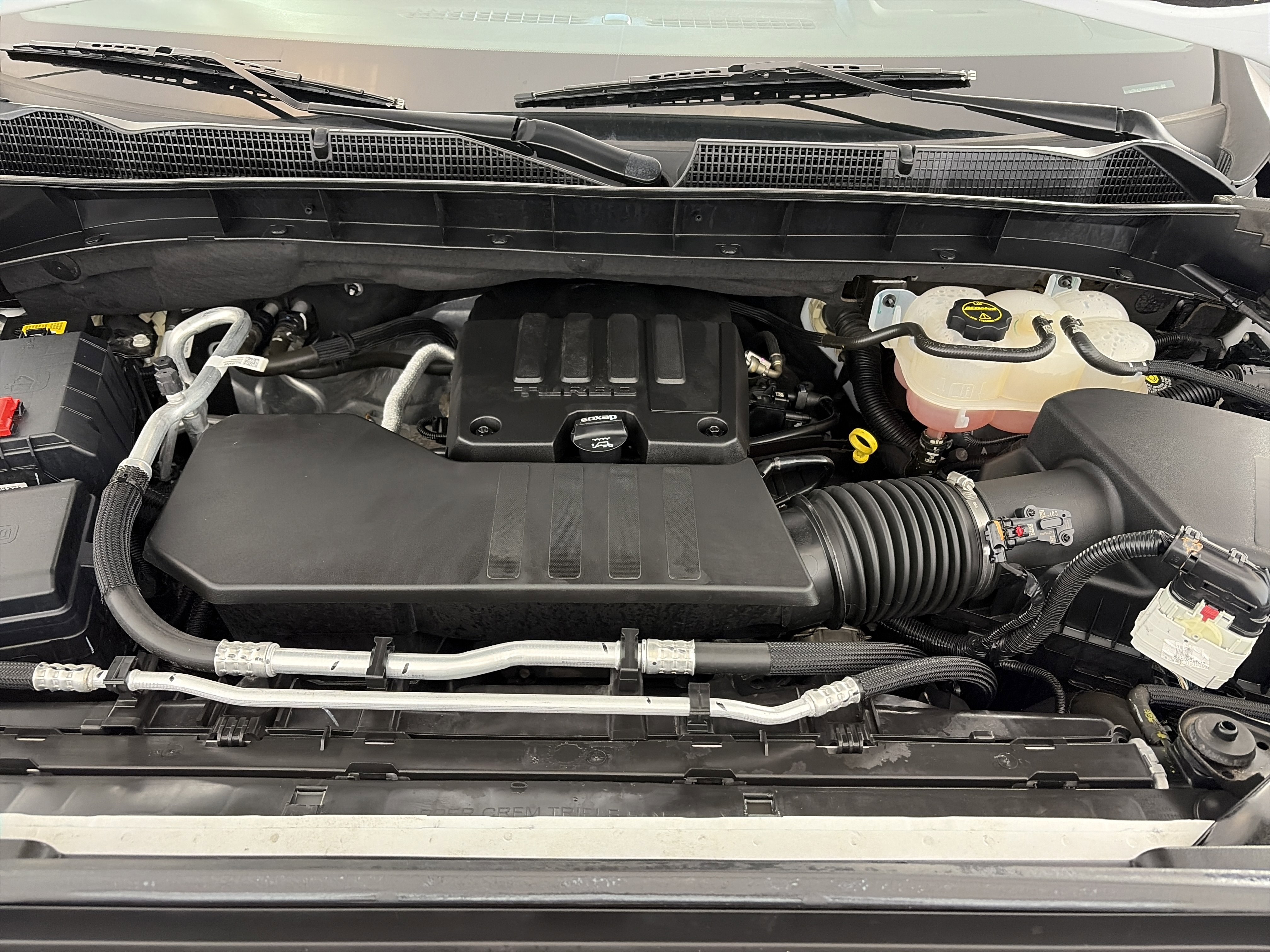 Used 2024 GMC Sierra 1500 Elevation image 11