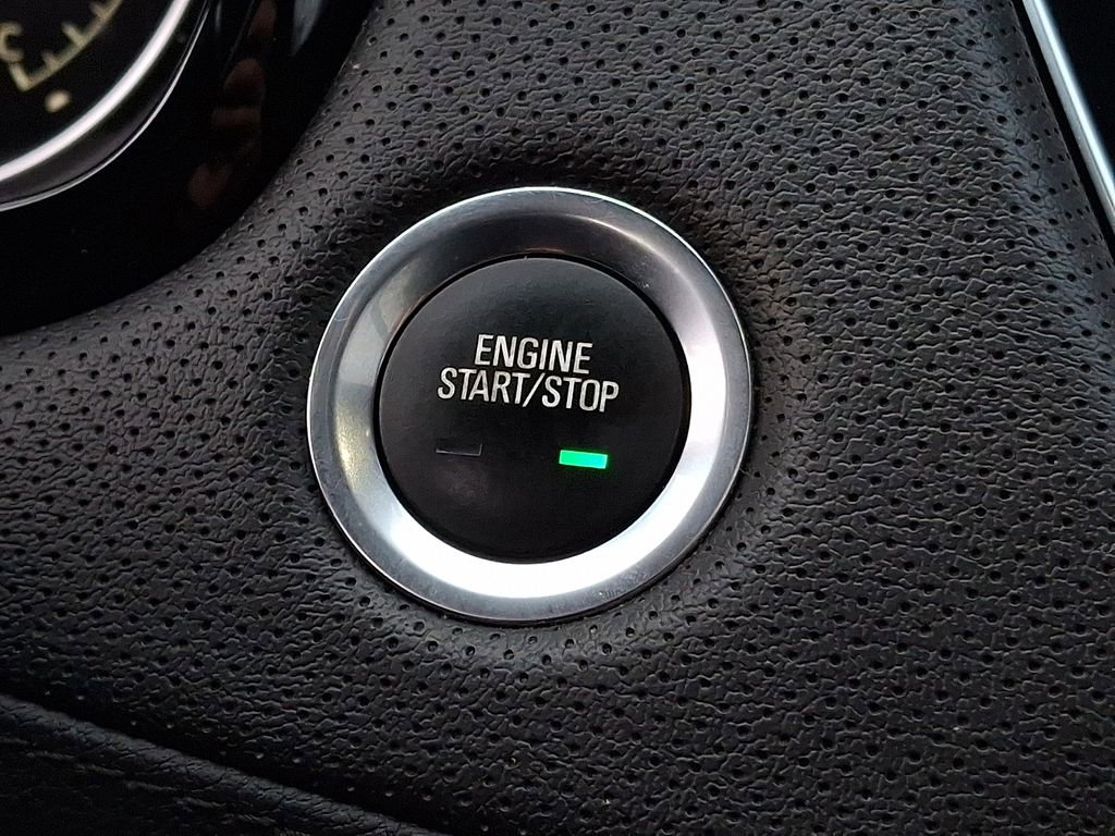 Used 2020 Cadillac XT5 Premium Luxury image 22