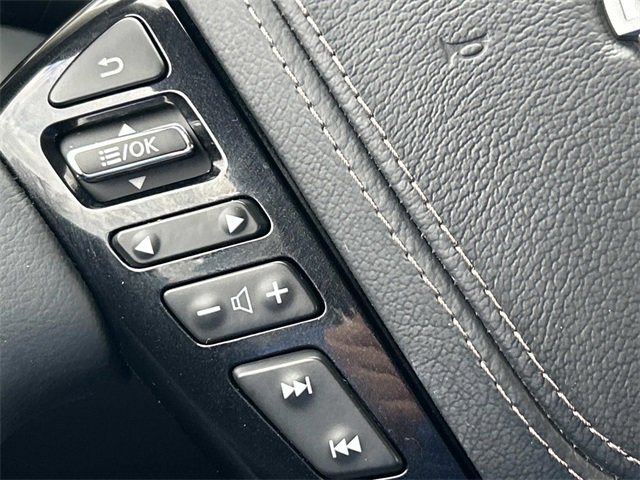 Used 2024 Nissan Armada Platinum w/ Captain's Chairs Package image 31