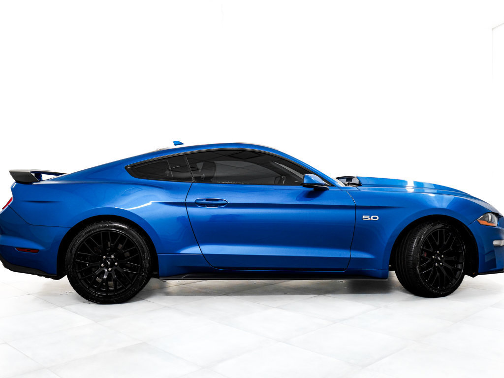 Used 2021 Ford Mustang GT Premium w/ GT Performance Package RWD image 7