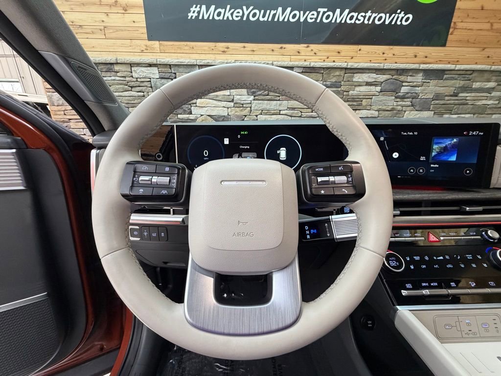 Certified 2025 Hyundai Santa Fe Limited image 17