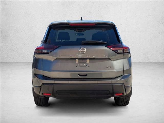 Used 2025 Nissan Rogue S image 7